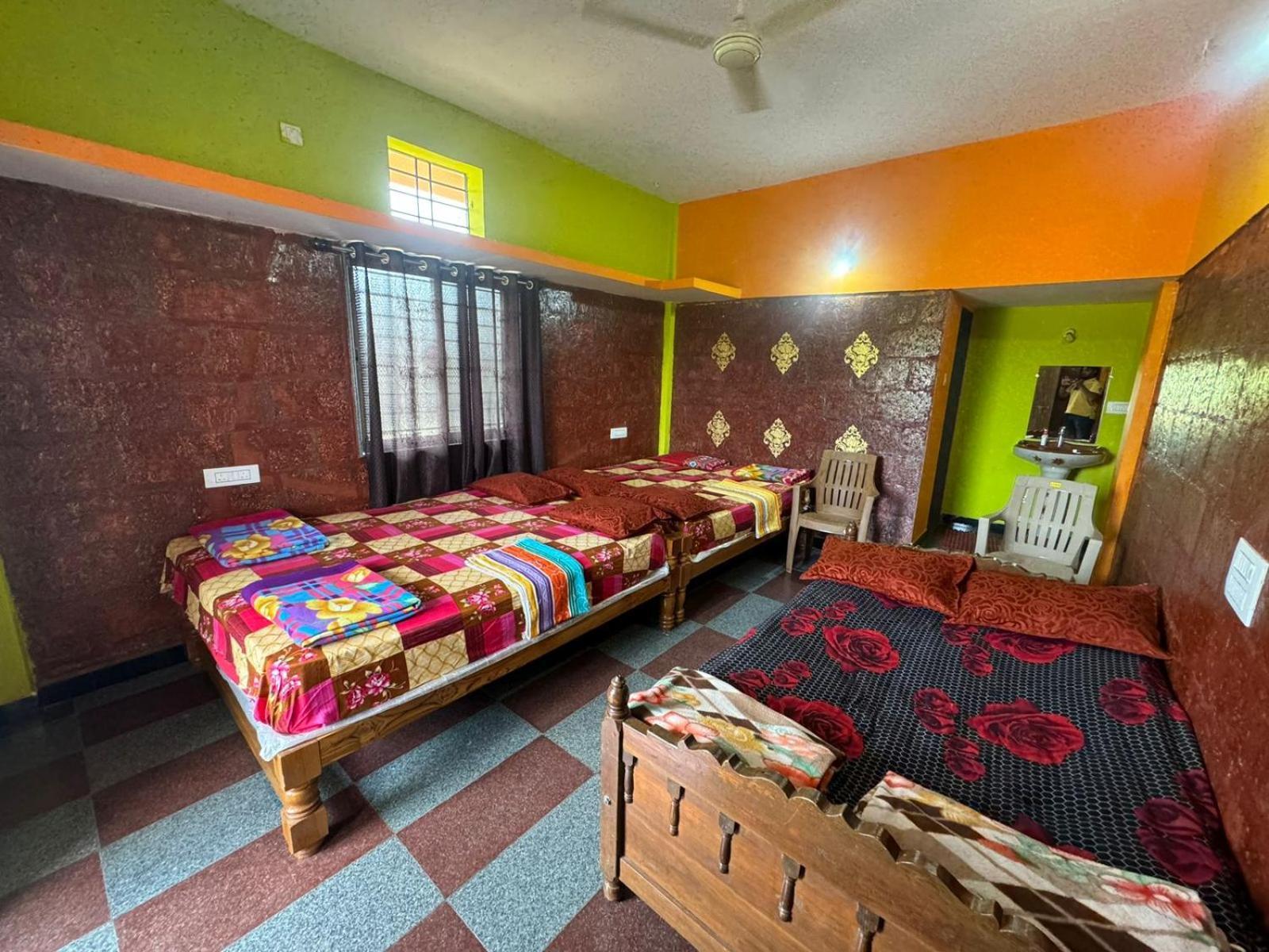 Dandeli Nakadi Home Stay Eksteriør billede