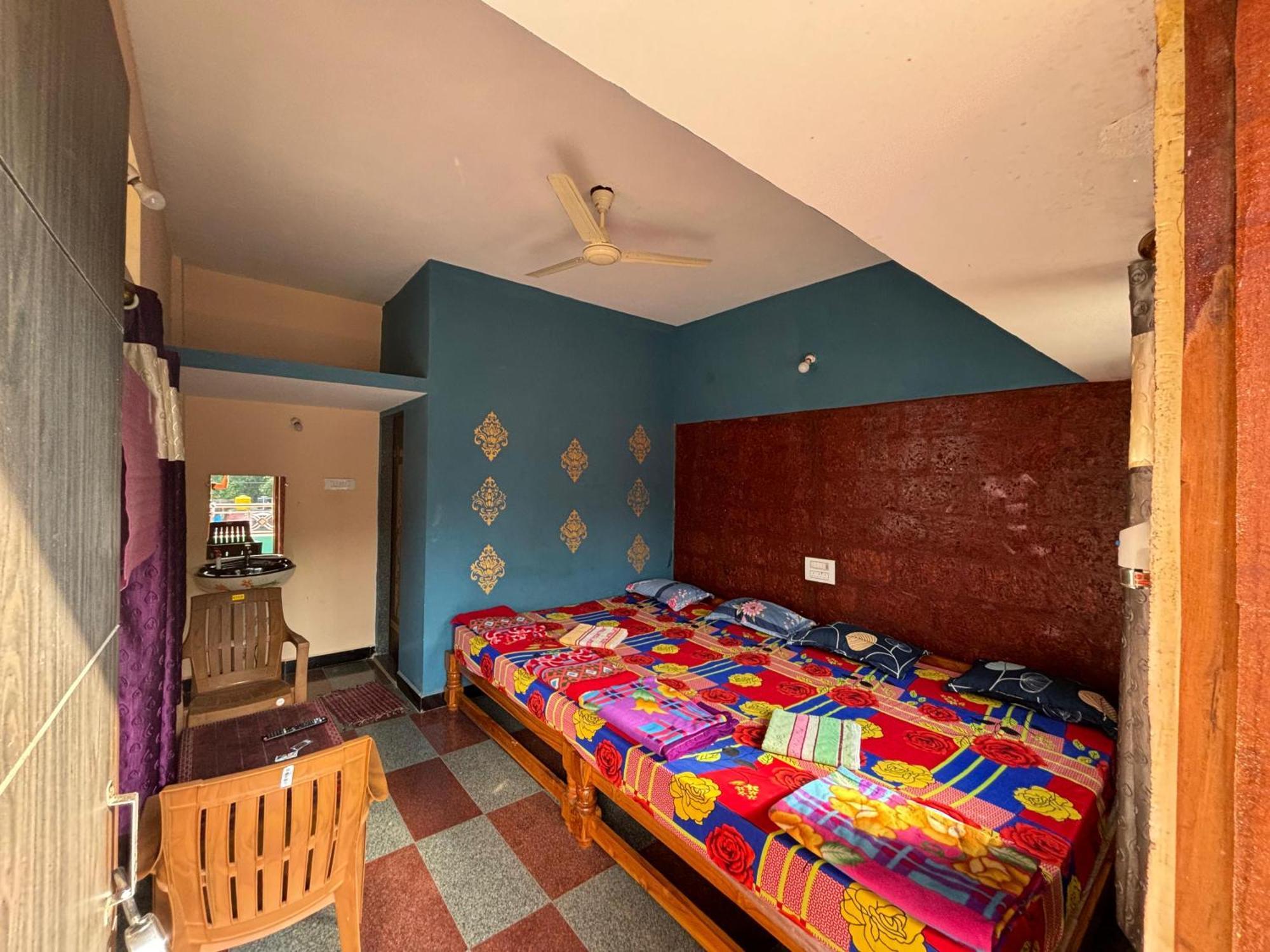 Dandeli Nakadi Home Stay Eksteriør billede