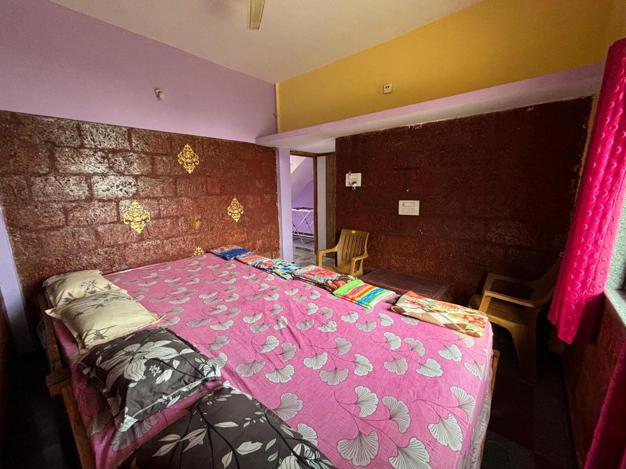 Dandeli Nakadi Home Stay Eksteriør billede